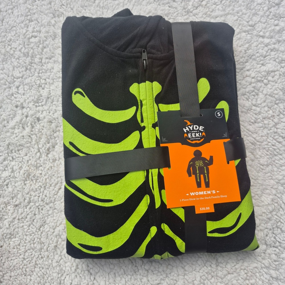 Hyde & EEK! Boutique Womens Skeleton Glow-in-the-Dark 1-Piece Sleep Suit Small